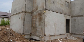 Шатающиеся стены и налоговые долги: в Саратове банкротят стройфирму Шатающиеся стены и налоговые долги: в Саратове банкротят стройфирму