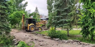 В сквере на Ильинской площади отремонтируют фонтан и сделают детскую площадку В сквере на Ильинской площади отремонтируют фонтан и сделают детскую площадку