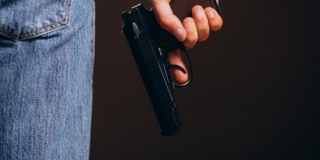 В Саратове разбойник ждет суда за попытку вооруженного налета на ломбард В Саратове разбойник ждет суда за попытку вооруженного налета на ломбард