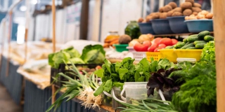 За 90 млн рублей выставили на продажу рынок на Астраханской За 90 млн рублей выставили на продажу рынок на Астраханской