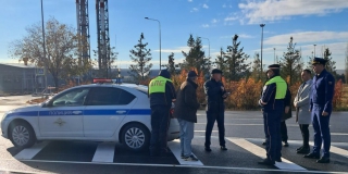 У аэропорта Гагарин выявили около десятка нелегальных таксистов У аэропорта Гагарин выявили около десятка нелегальных таксистов