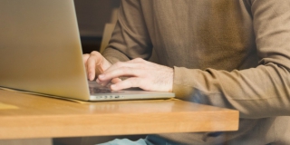 Балаковца отправили на принудительные работы за призывы против цыган Балаковца отправили на принудительные работы за призывы против цыган