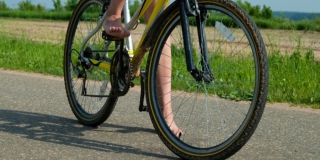 В Советском районе юная велосипедистка отсудила у автолюбителя 700 тысяч за ДТП В Советском районе юная велосипедистка отсудила у автолюбителя 700 тысяч за ДТП