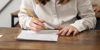 В России выпускники смогут получить профессию рабочего в случае провала экзамена В России выпускники смогут получить профессию рабочего в случае провала экзамена