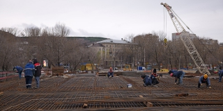 На Стрелке в рамках реконструкции путепровода начали бетонную заливку пролетов На Стрелке в рамках реконструкции путепровода начали бетонную заливку пролетов