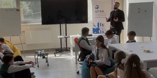 В Саратове в рамках проекта «Единой России» подросткам рассказали о киберугрозах В Саратове в рамках проекта «Единой России» подросткам рассказали о киберугрозах