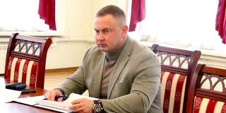 Экс-главу Аткарского района Виктора Елина исключили из «Единой России» Экс-главу Аткарского района Виктора Елина исключили из «Единой России»