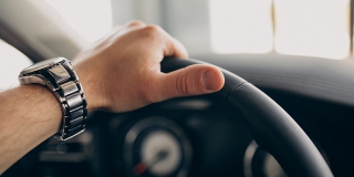 В Марксе 17-летний подросток катался на угнанной «Гранте» и вылетел в кювет В Марксе 17-летний подросток катался на угнанной «Гранте» и вылетел в кювет