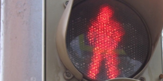 На перекрестке Навашина и Технической временно отключат светофор На перекрестке Навашина и Технической временно отключат светофор