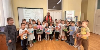 В Октябрьском районе боец СВО провел для воспитанников детсада урок мужества В Октябрьском районе боец СВО провел для воспитанников детсада урок мужества