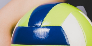 Саратовские волейболисты впервые сыграли на «Протон-Арене» Саратовские волейболисты впервые сыграли на «Протон-Арене»