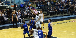 «Автодор» в Самаре добился победы в овертайме «Автодор» в Самаре добился победы в овертайме