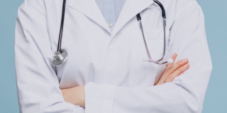 Саратовские поликлиники в новогодние праздники будут работать до 14.00 Саратовские поликлиники в новогодние праздники будут работать до 14.00