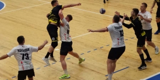 Саратовские гандболисты выиграли последний матч Суперлиги в 2025 году Саратовские гандболисты выиграли последний матч Суперлиги в 2025 году