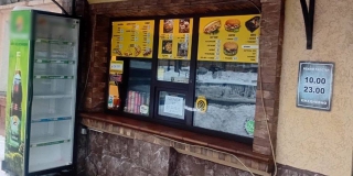 На Рахова из-за повара-иностранца на две недели приостановили работу кафе На Рахова из-за повара-иностранца на две недели приостановили работу кафе