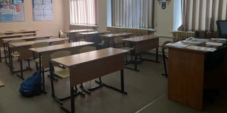 В школах Саратова из-за мороза вновь отменили занятия у учеников 1-6 классов В школах Саратова из-за мороза вновь отменили занятия у учеников 1-6 классов