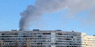 Очевидцы сообщили о сильном задымлении в Затоне Очевидцы сообщили о сильном задымлении в Затоне