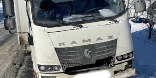 Возле исправительной колонии №33 женщину-пешехода сбил «КамАЗ» Возле исправительной колонии №33 женщину-пешехода сбил «КамАЗ»