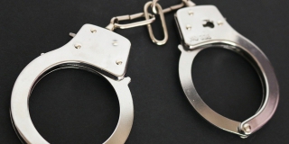 Лжеполицейские похитили жителя Саратова и вымогали у него 3 млн. Ожидается суд Лжеполицейские похитили жителя Саратова и вымогали у него 3 млн. Ожидается суд