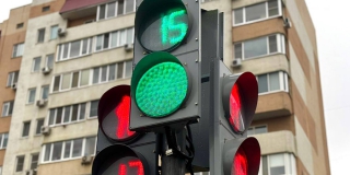 Перекресток Топольчанской и Батавина убрали из списка аварийно-опасных Перекресток Топольчанской и Батавина убрали из списка аварийно-опасных