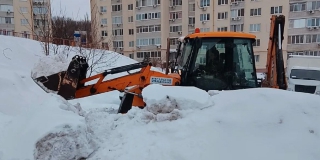 Десятки улиц оставили без воды из-за коммунальной аварии у «Царицынского» Десятки улиц оставили без воды из-за коммунальной аварии у «Царицынского»