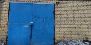 Саратовское СТО закрыли из-за приема на работу мигранта-нелегала Саратовское СТО закрыли из-за приема на работу мигранта-нелегала