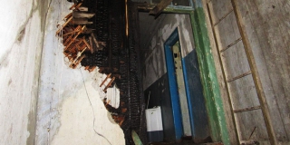 Житель Вольска получил 10 лет колонии за поджог квартиры многодетной матери Житель Вольска получил 10 лет колонии за поджог квартиры многодетной матери