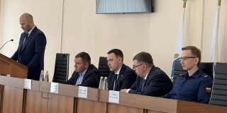 В Энгельсе УК будут штрафовать за непринятие мер по уборке снега и наледи В Энгельсе УК будут штрафовать за непринятие мер по уборке снега и наледи