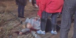 В Саратове экс-чиновнику вынесли приговор за гибель женщины от упавшей остановки В Саратове экс-чиновнику вынесли приговор за гибель женщины от упавшей остановки