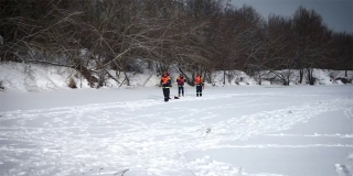 В Лысогорском районе стартовали ледовзрывные работы на реках В Лысогорском районе стартовали ледовзрывные работы на реках