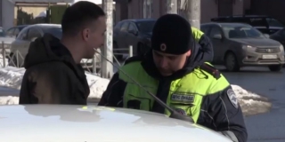 Саратовские автоинспекторы выявили за февраль 1778 нарушителей правил тонировки Саратовские автоинспекторы выявили за февраль 1778 нарушителей правил тонировки