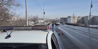 На Ново-Астраханском шоссе водитель «Лэнд Крузера» насмерть сбил пешехода На Ново-Астраханском шоссе водитель «Лэнд Крузера» насмерть сбил пешехода