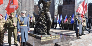 В Парке Победы увековечили имена участников СВО В Парке Победы увековечили имена участников СВО