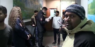 Из Саратовской области после рейда выдворят 83 нелегальных мигрантов Из Саратовской области после рейда выдворят 83 нелегальных мигрантов