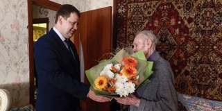 Саратовского участника войны с Японией поздравили со 101-м днем рождения Саратовского участника войны с Японией поздравили со 101-м днем рождения