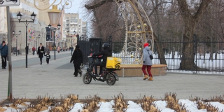 Весна пришла: саратовцев начали «кошмарить» электросамокатчики и скутеристы Весна пришла: саратовцев начали «кошмарить» электросамокатчики и скутеристы