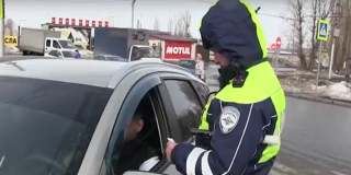 Саратовские автоинспекторы выявили 4962 нарушителей тонировки Саратовские автоинспекторы выявили 4962 нарушителей тонировки