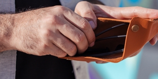 С апреля в России проиндексируют соцпенсии и усилят контроль за тарифами ЖКХ С апреля в России проиндексируют соцпенсии и усилят контроль за тарифами ЖКХ