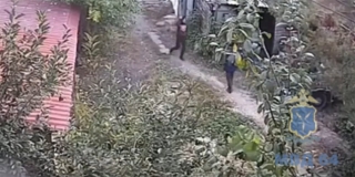 Саратовец во дворе ударил рабочего стулом из-за громкой музыки. Возбуждено дело Саратовец во дворе ударил рабочего стулом из-за громкой музыки. Возбуждено дело