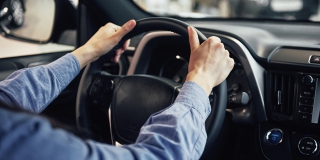 В Пасху и Радоницу ограничат движение машинам в направлении Елшанского кладбища В Пасху и Радоницу ограничат движение машинам в направлении Елшанского кладбища