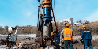 К стройке ливневого коллектора в Глебучевом овраге привлекли более 20 человек К стройке ливневого коллектора в Глебучевом овраге привлекли более 20 человек