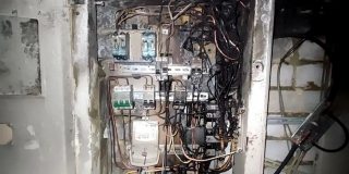 На Лунной из-за задымления в подъезде эвакуировали 25 жильцов дома На Лунной из-за задымления в подъезде эвакуировали 25 жильцов дома