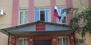 В Калининске мужчину отправили в колонию за осквернение воинского захоронения В Калининске мужчину отправили в колонию за осквернение воинского захоронения