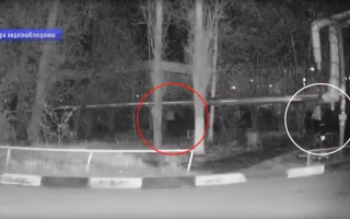 В Солнечном уголовник отобрал у новой знакомой на лавочке золото и деньги В Солнечном уголовник отобрал у новой знакомой на лавочке золото и деньги