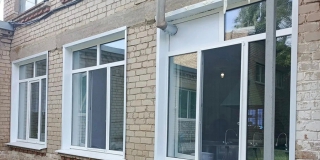 В школе Ершовского района по областной программе заменили окна В школе Ершовского района по областной программе заменили окна