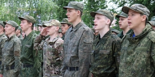 Саратовские кадеты участвуют в военно-патриотических сборах ПФО Саратовские кадеты участвуют в военно-патриотических сборах ПФО