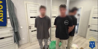 Братьев из Энгельса подозревают в попытке сбыта 6 килограммов наркотиков Братьев из Энгельса подозревают в попытке сбыта 6 килограммов наркотиков