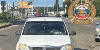 На 3-й Дачной девушка на электросамокате пострадала из-за наезда «Рено» На 3-й Дачной девушка на электросамокате пострадала из-за наезда «Рено»
