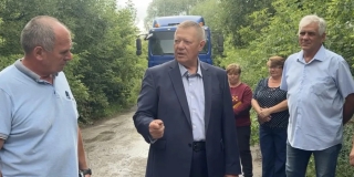 В Ртищевском районе начался ремонт моста через реку Изнаир В Ртищевском районе начался ремонт моста через реку Изнаир