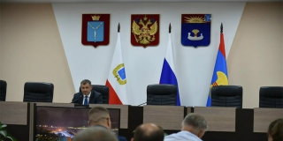 В Балаковском районе сильный ветер повредил крышу школы В Балаковском районе сильный ветер повредил крышу школы